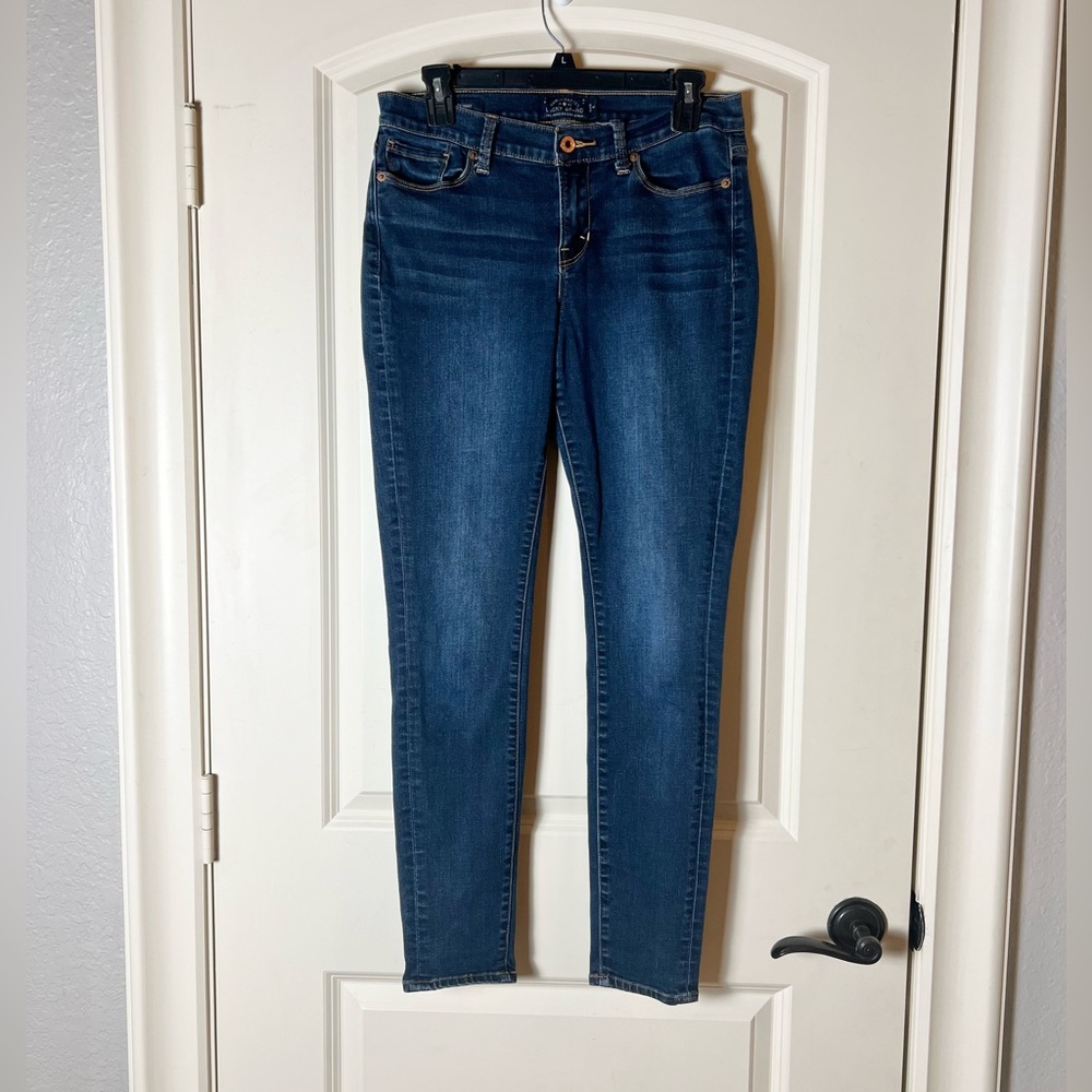 Lucky Brand Brooklyn Skinny Jeans
Women's Size 6 / 28 Dark Wash Blue
Denim Stret